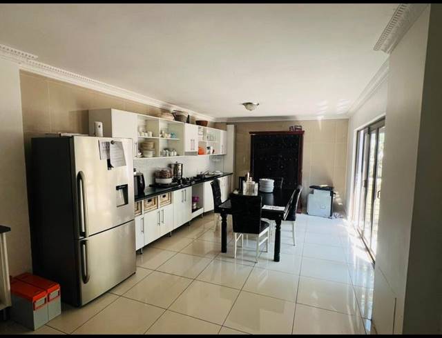 4 BEDROOM HOUSE FOR SALE IN BLOUBOSRAND
